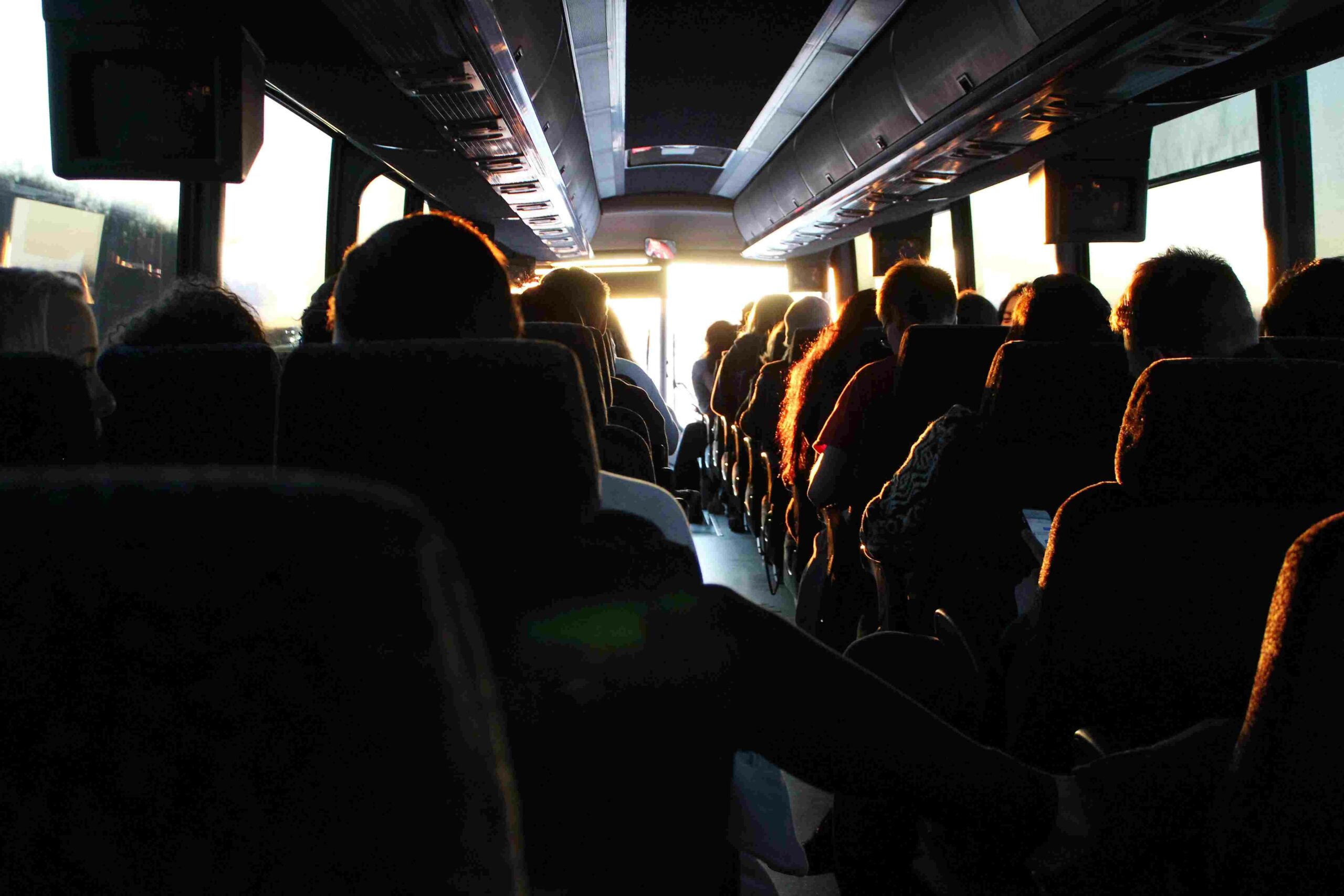 ash-gerlach-6fF-Ojxov6o-unsplash (1)-compressed (1) Le voyage en autocar